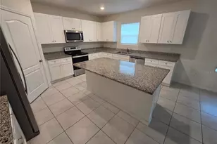 561 Talisi Loop, Saint Cloud, FL 34771 - Photo 2