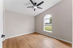 5521 Oak St, Mount Dora, FL 32757 - Photo 8