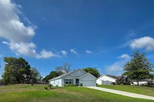 4446 Bayridge Ct, Spring Hill, FL 34606 - Photo 2
