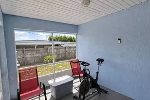 4370 Ave Q, Auburndale, FL 33823 - Photo 4