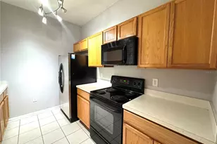 8660 Buccilli Dr, Orlando, FL 32829 - Photo 6