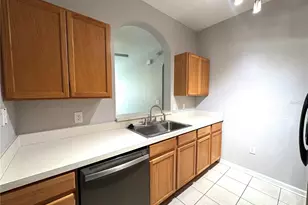 8660 Buccilli Dr, Orlando, FL 32829 - Photo 10