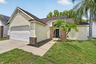 10449 Glassborough Dr, Orlando, FL 32825 - Photo 2