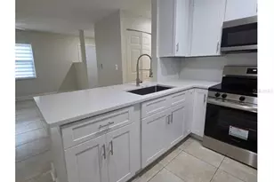3064 St Paul Dr, Winter Haven, FL 33880 - Photo 4