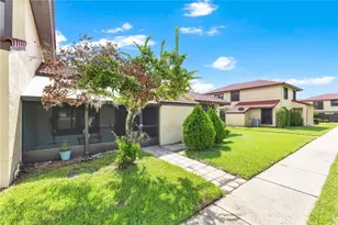 545 Hunter Cir, Kissimmee, FL 34758 - Photo 16
