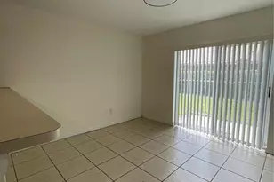 342 Cervantes Dr, Kissimmee, FL 34743 - Photo 2