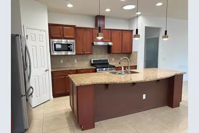 333 Navarra Lane, Davenport, FL 33837 - Photo 4