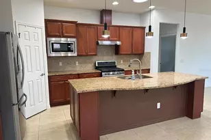 333 Navarra Ln, Davenport, FL 33837 - Photo 4