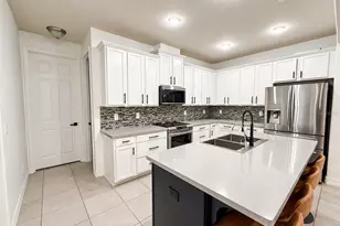 2524 Fontaine Dr, Kissimmee, FL 34741 - Photo 12