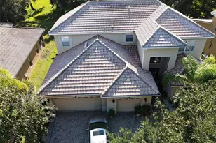 3731 Eagle Isle Cir, Kissimmee, FL 34746 - Photo 2