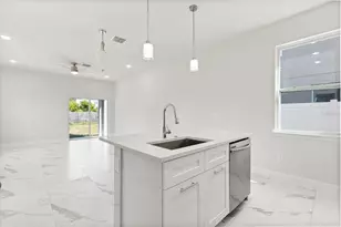 691 Lincoln St, Kissimmee, FL 34741 - Photo 4