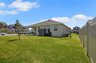 2637 Peace Of Mind Ave, Kissimmee, FL 34744 - Photo 10