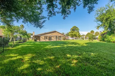 712 E Flag Way, Kissimmee, FL 34759 - Photo 2