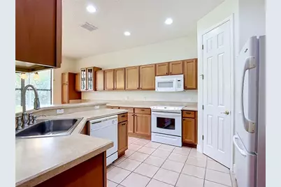 313 Moorpark Way, Poinciana, FL 34759 - Photo 16