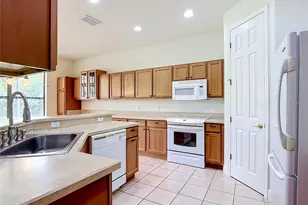 313 Moorpark Way, Poinciana, FL 34759 - Photo 16