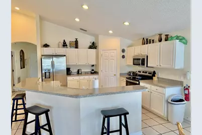 2666 Willow Glen Circle, Kissimmee, FL 34744 - Photo 4