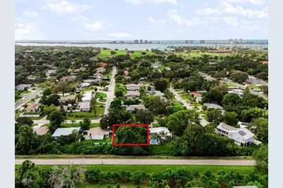 327 Barbara Circle, Belleair, FL 33756 - Photo 4