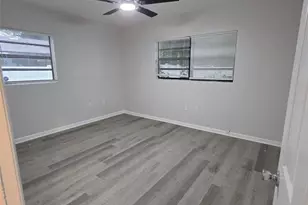 327 Barbara Cir, Belleair, FL 33756 - Photo 6