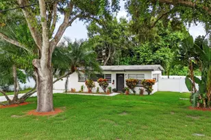 327 Barbara Cir, Belleair, FL 33756 - Photo 1
