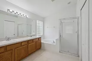 15723 Markham Dr, Clermont, FL 34714 - Photo 12