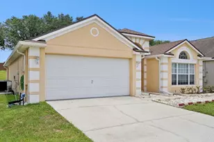 15723 Markham Dr, Clermont, FL 34714 - Photo 1