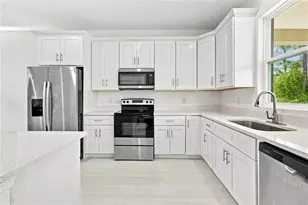 9505 Luna Dr, Saint Cloud, FL 34773 - Photo 8