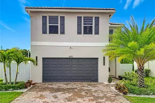 1692 SE 7th Ct, Homestead, FL 33033 - Photo 1