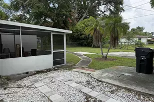 4574 Barley St, Orlando, FL 32811 - Photo 6