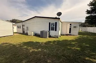 6785 NE 5th St, Ocala, FL 34470 - Photo 14