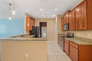 3205 Bayflower Ave, Saint Cloud, FL 34773 - Photo 6