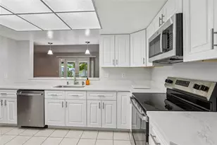 13178 88th Ave N, Seminole, FL 33776 - Photo 10