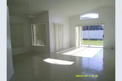 2612 Walden Court, Kissimmee, FL 34743 - Photo 4