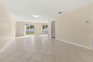 2224 Mallard Creek Cir, Kissimmee, FL 34743 - Photo 10