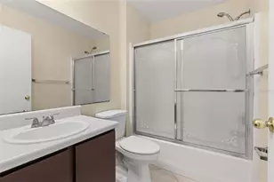 2224 Mallard Creek Cir, Kissimmee, FL 34743 - Photo 4