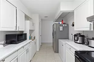 524 Pigeon Cir, Orlando, FL 32825 - Photo 12