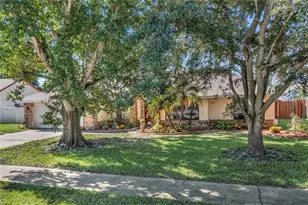 1553 Spring Ridge Cir, Winter Garden, FL 34787 - Photo 4