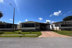6458 Hollyberry Ln NE, Winter Haven, FL 33881 - Photo 2