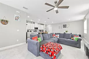 3919 Knotty Pne St, Saint Cloud, FL 34772 - Photo 6