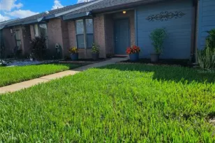 2510 King Oak Cir, Saint Cloud, FL 34769 - Photo 2