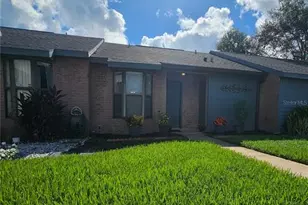 2510 King Oak Cir, Saint Cloud, FL 34769 - Photo 1