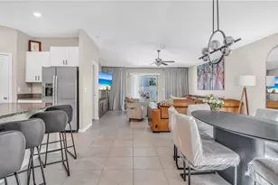 1841 Crinkle Leaf Ct, Ruskin, FL 33570 - Photo 6