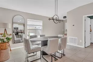1841 Crinkle Leaf Ct, Ruskin, FL 33570 - Photo 16
