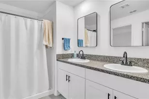 1841 Crinkle Leaf Ct, Ruskin, FL 33570 - Photo 18