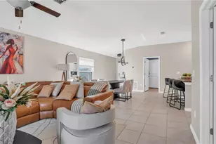 1841 Crinkle Leaf Ct, Ruskin, FL 33570 - Photo 12