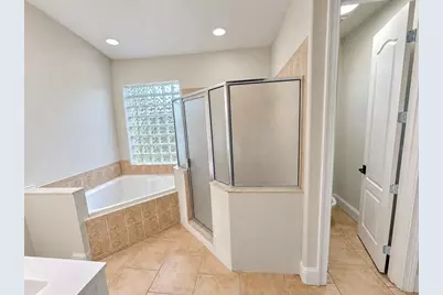 2416 Regent Way, Kissimmee, FL 34758 - Photo 10