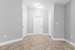 15407 Lost Creek Ln, Ruskin, FL 33573 - Photo 8