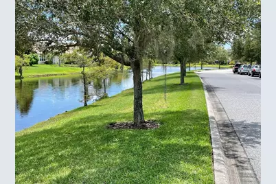 11956 Lorenza Lane, Orlando, FL 32827 - Photo 4