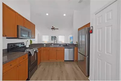 470 Paradise Woods Court, Davenport, FL 33896 - Photo 10