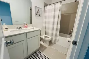 376 Sol Vis Dr, Dundee, FL 33838 - Photo 10