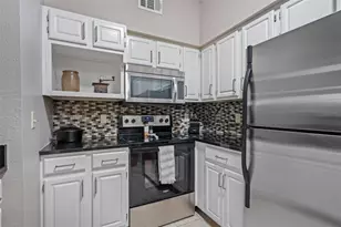 6663 Queens Borough Ave, Orlando, FL 32835 - Photo 6